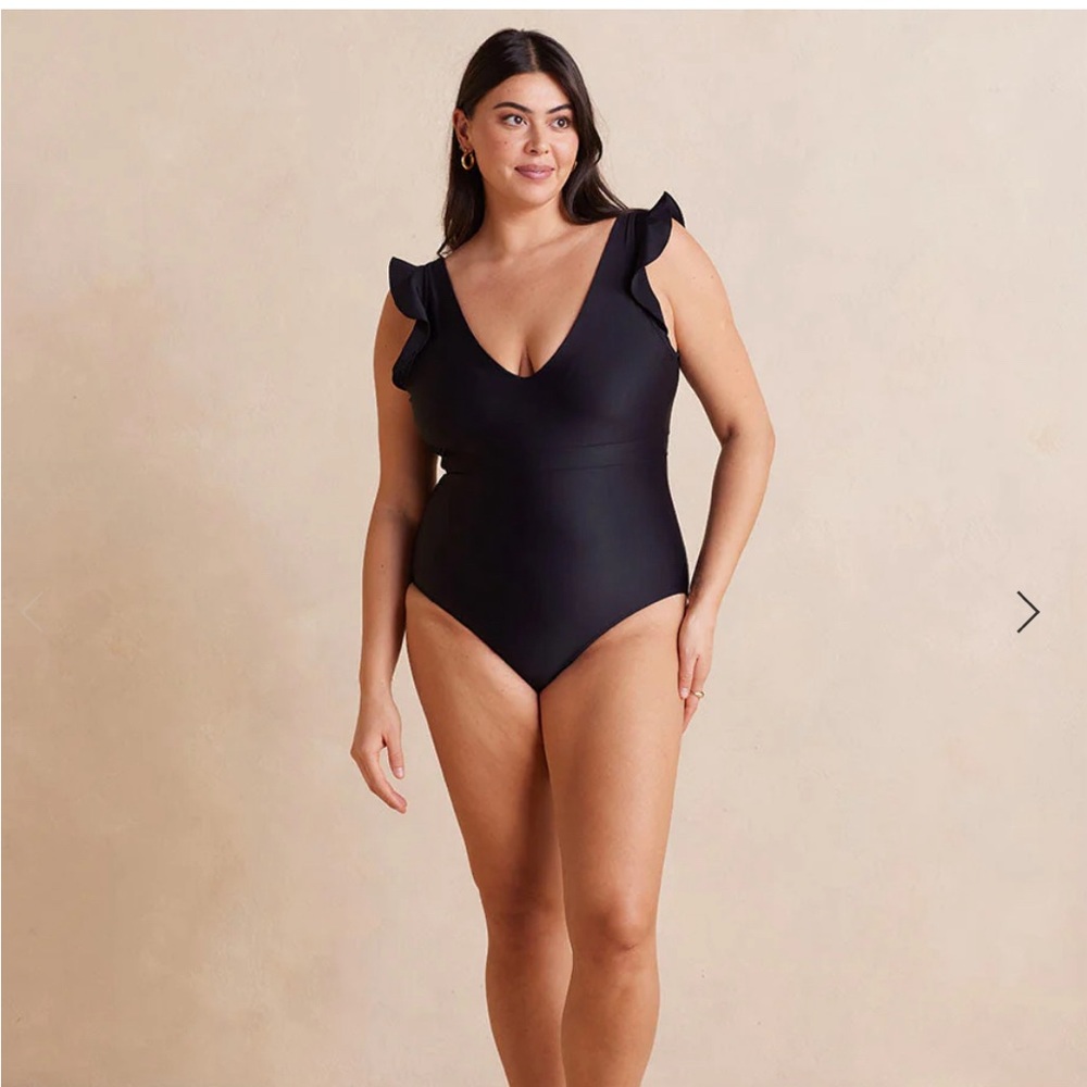 Summersalt NWT The Ruffle Backflip one piece swimsuit in Sea Urchin.